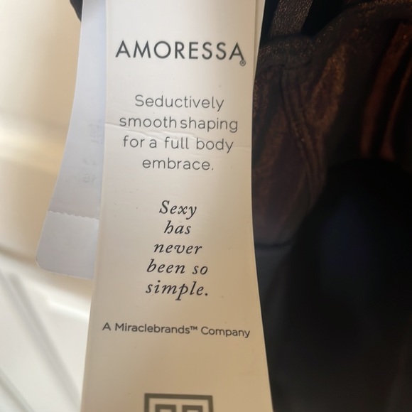 Amoressa shaping swimsuit NWT - Picture 5 of 5
